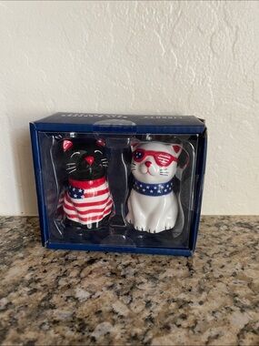 Patriotic Cat Salt & Pepper Shaker Set - Red, White & Blue